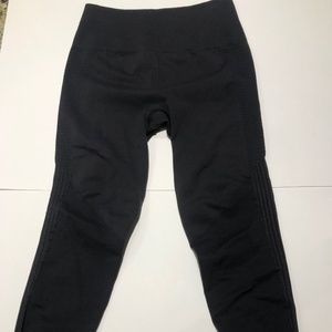 Lulu lemon leggings cropped black